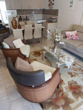 Amfitheas apartment